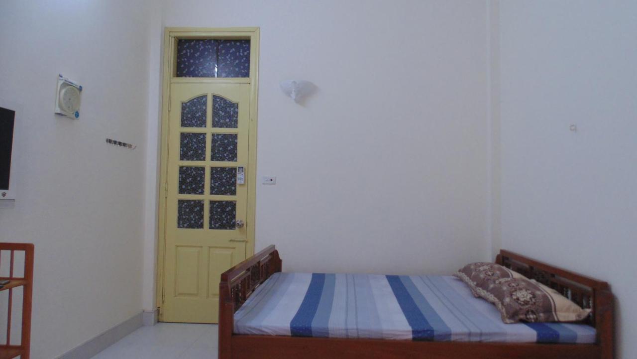Homestay Nam Dong Hanoi Exterior photo